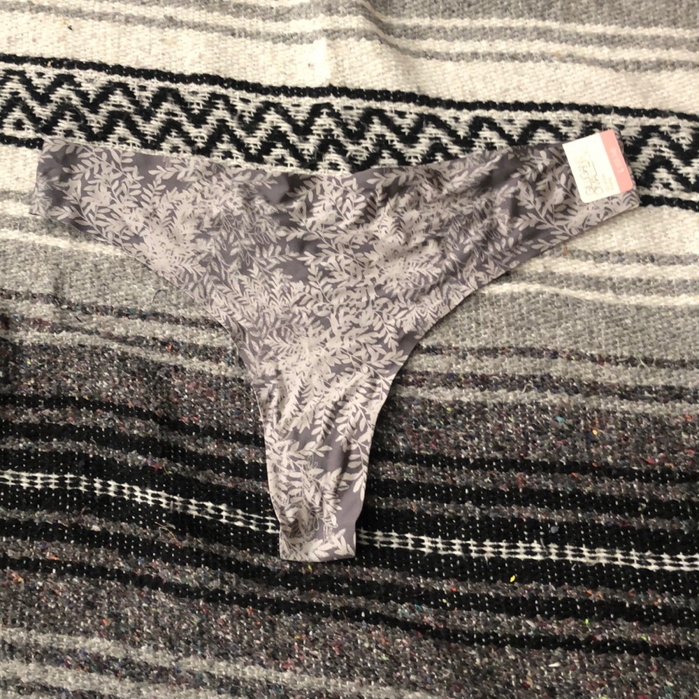 NWT thong